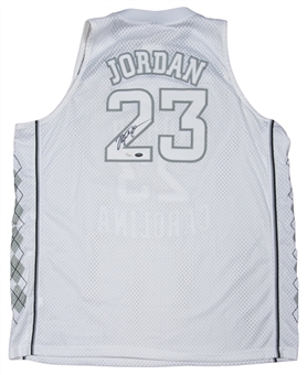 Michael Jordan Signed North Carolina White Jersey (JSA)